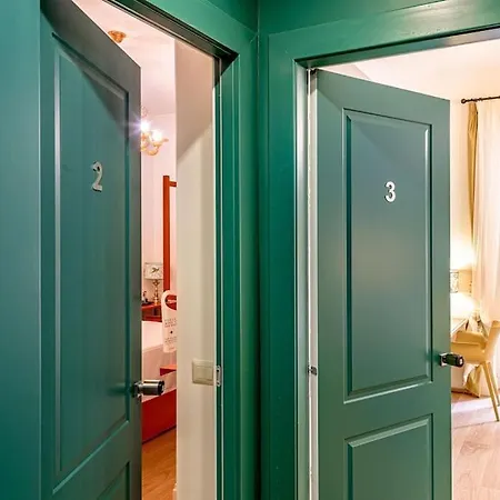 Riboty 10 - Suites 3 شقة